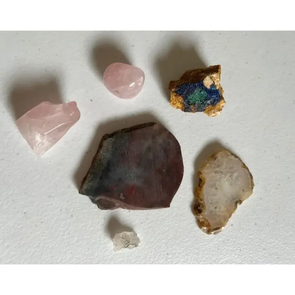 Mixed lot Crystal Mineral Collection Rose Quartz Azurite Malachite Quartz Geode